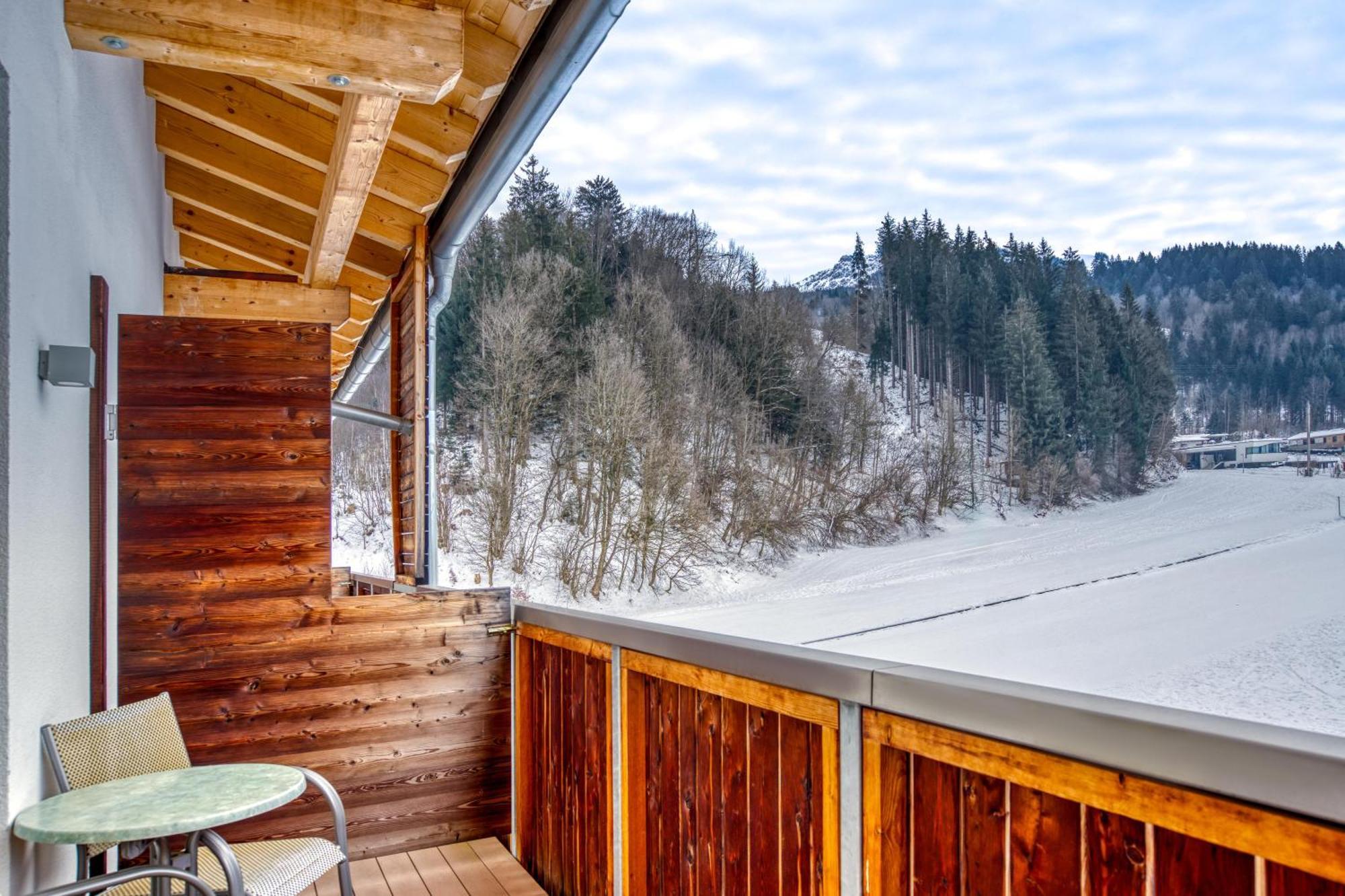 Cooee Alpin Hotel Kitzbueheler Alpen Sankt Johann in Tirol Exterior foto